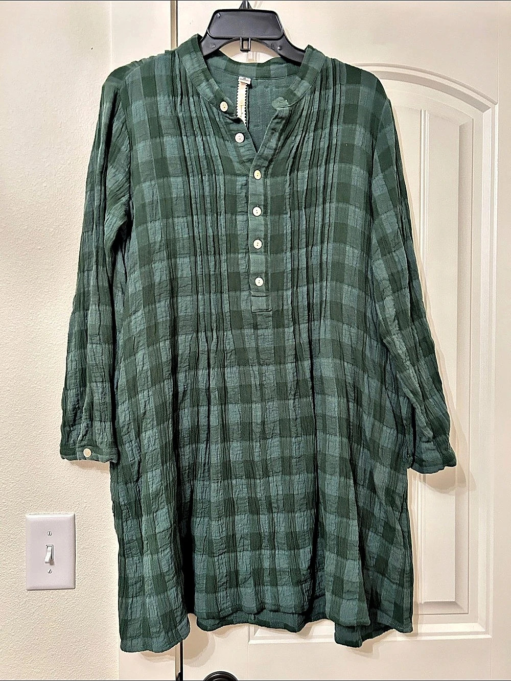 Uncle Frank Plaid Long Sleeve Tunic in Green